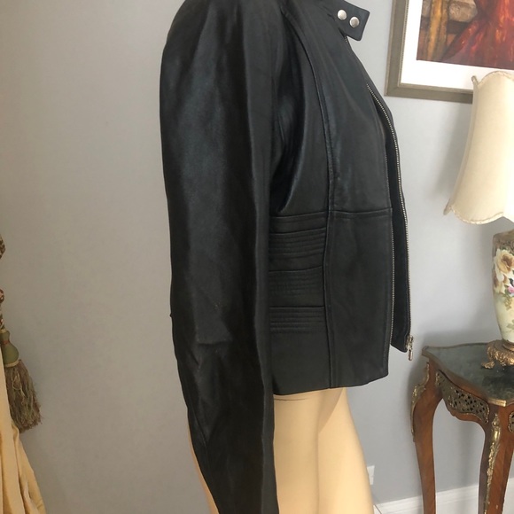 Leather jacket - Picture 6 of 11